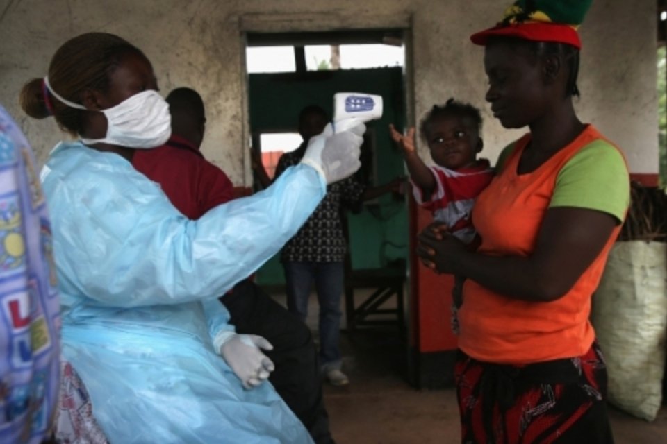 Quase 3 mil morreram de ebola na África ocidental, diz OMS