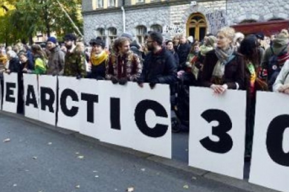 Mobilização mundial do Greenpeace por ativistas detidos na Rússia