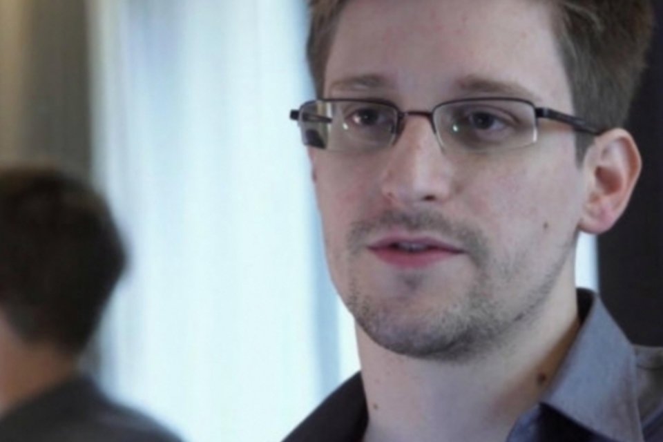Snowden pede prorrogação de asilo na Rússia, diz advogado