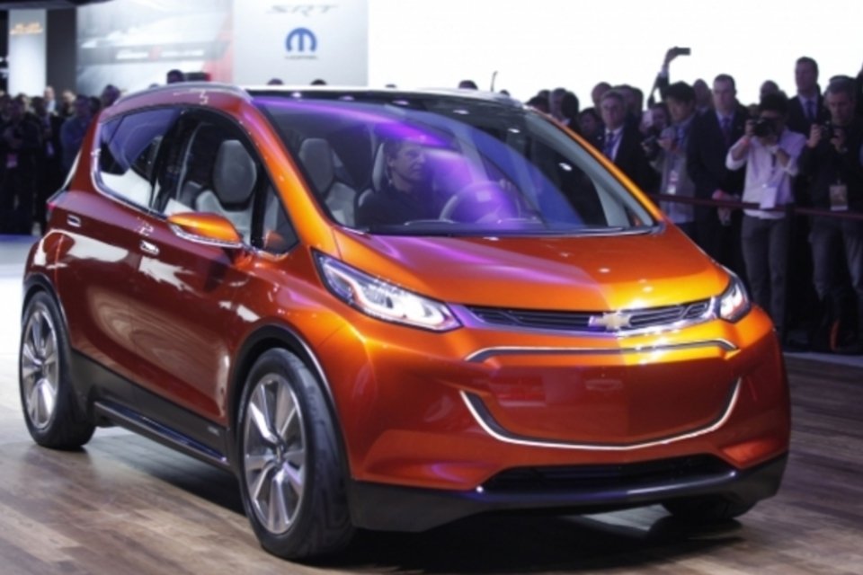 GM começará a produzir Chevrolet Bolt elétrico