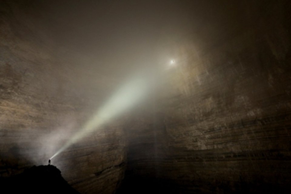 Caverna na China possui clima próprio, com direito a nuvens