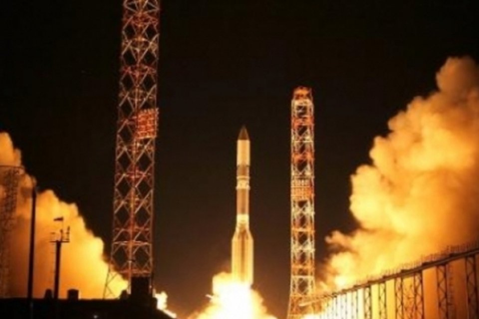 Após 3 anos de atraso, Brasil lança satélite na China