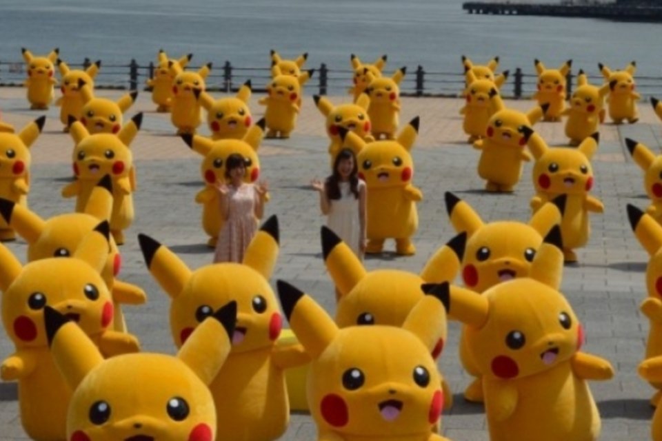 Pikachus invadem praia e assustam turistas no Japão