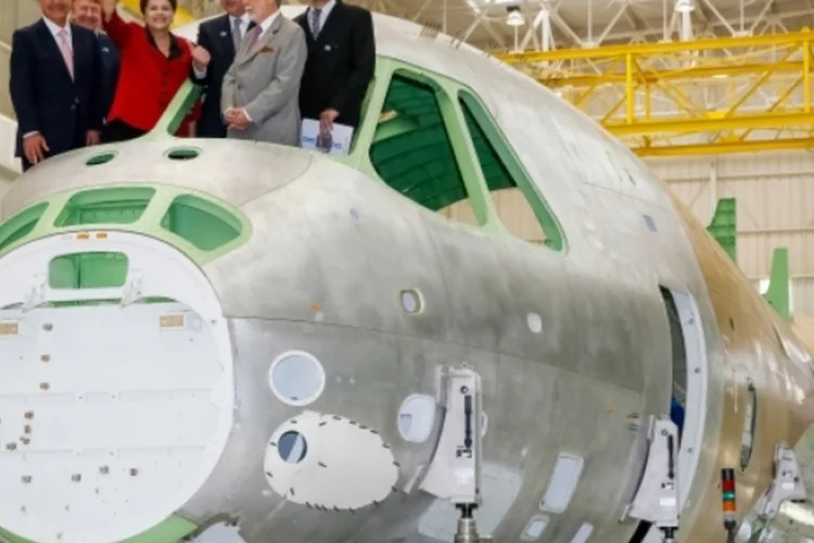 embraer-dilma (Roberto Stuckert Filho/PR)
