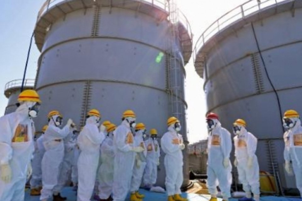 Vinte e três toneladas de água radioativa transbordam em Fukushima