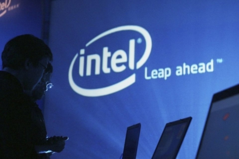 Intel pode anunciar computadores com Android e Windows na CES