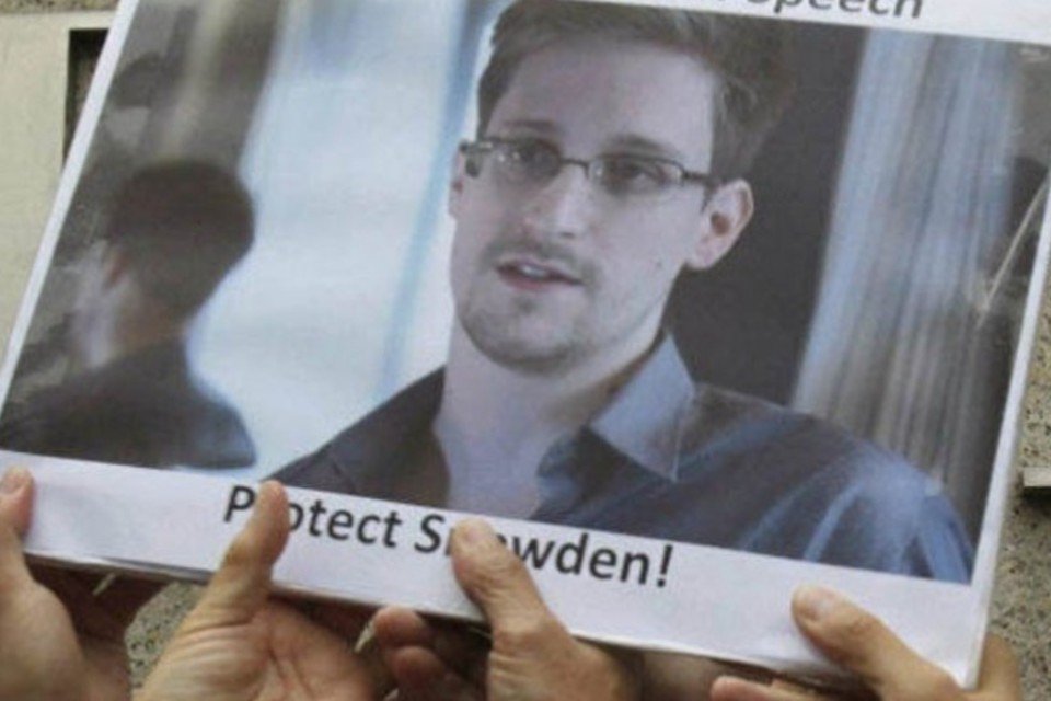 Moscou estuda pedido de extradição de Snowden