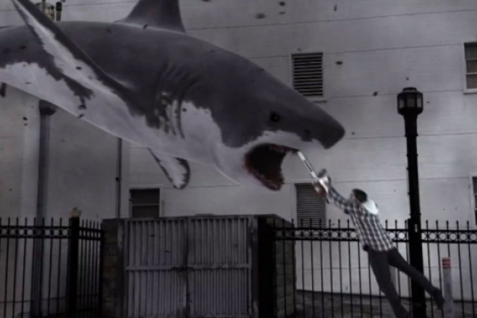 Com vocalista do Sugar Ray, 'Sharknado 2' ganha data de estreia