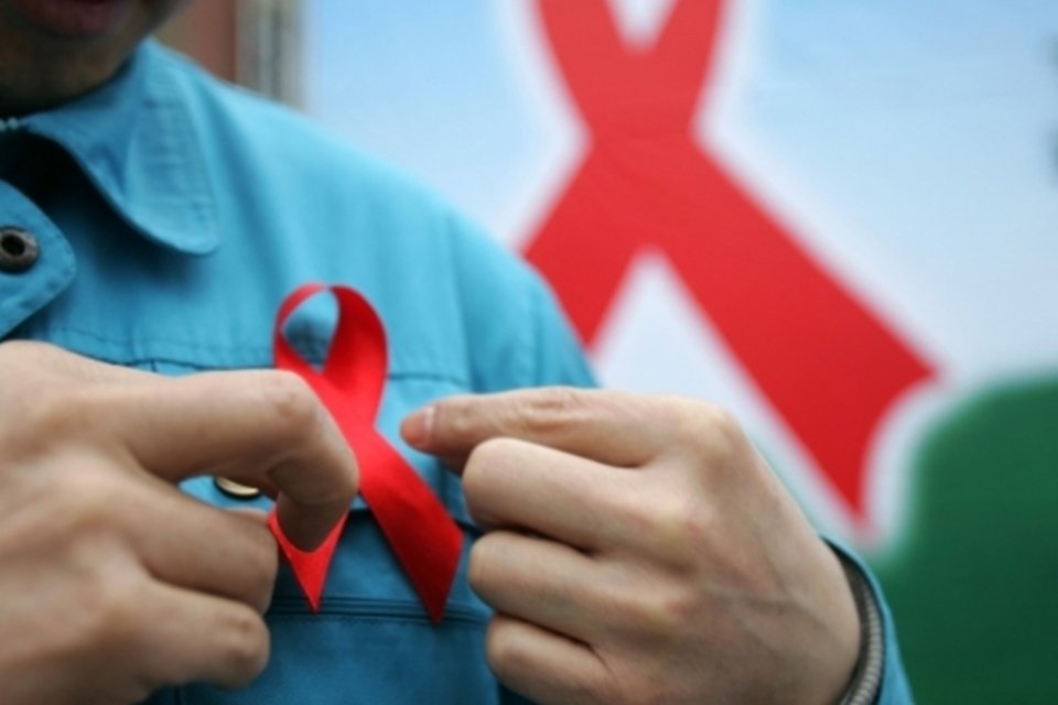 Prefeitura começa a oferecer autoteste para detecção de HIV na saliva