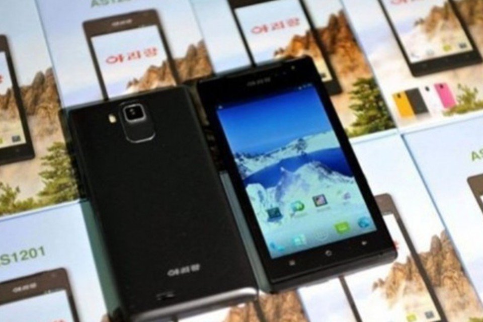 Coreia do Norte apresenta smartphone nacional, o 'Arirang'
