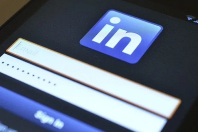 LinkedIn: a questão dos dados pessoais e seu uso suscita debates em todo o mundo (Reprodução)