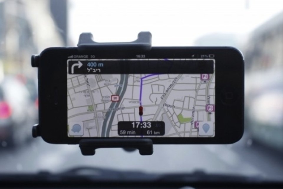 Tim oferece navegação gratuita no app de mapas Waze