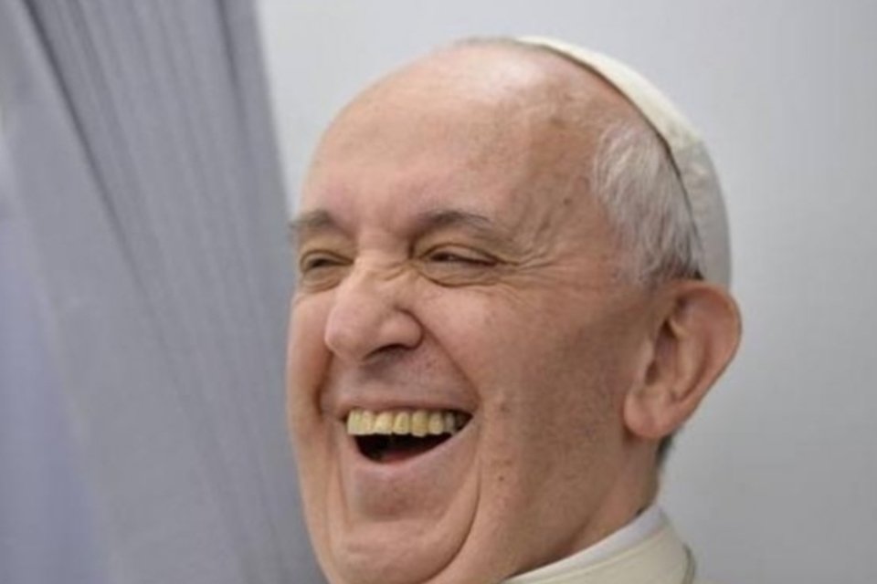 "A internet não é suficiente para anunciar o Evangelho", diz papa Francisco