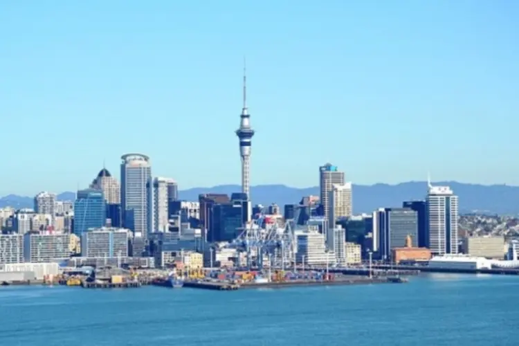 Auckland (Wikimedia Commons)