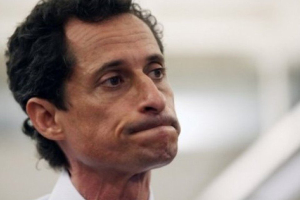 Candidato à prefeito de Nova York admite novos 'casos' na Internet