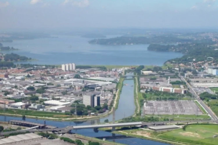 Barragem Guarapiranga (Wikimedia Commons)