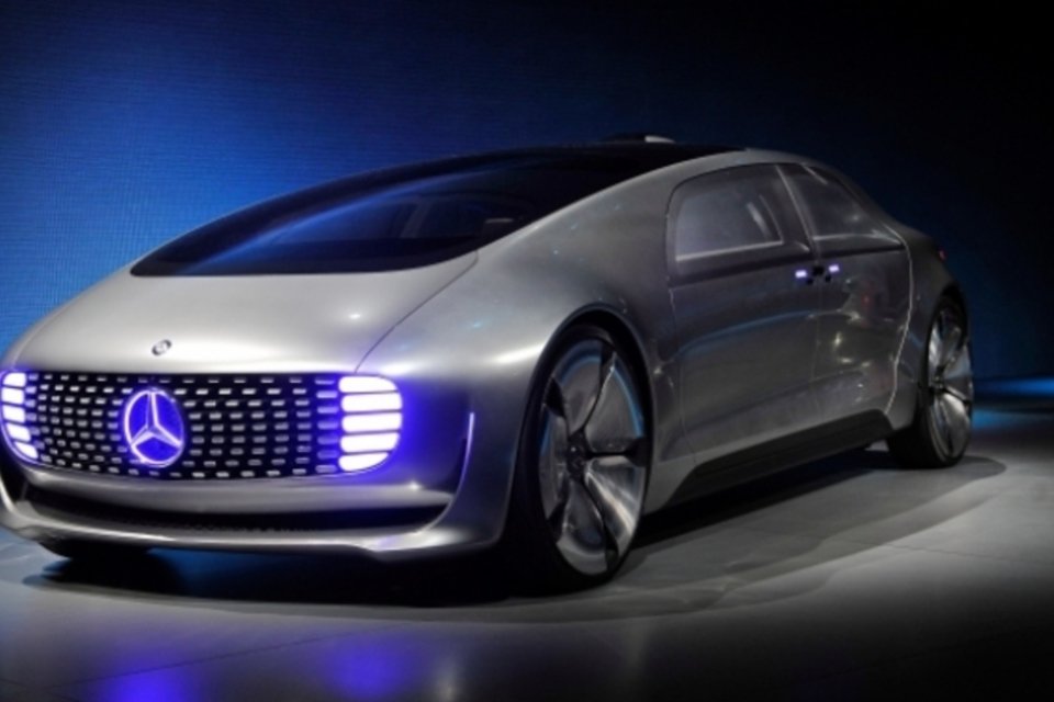 Mercedes apresenta carro que indica futuro dos veículos autônomos
