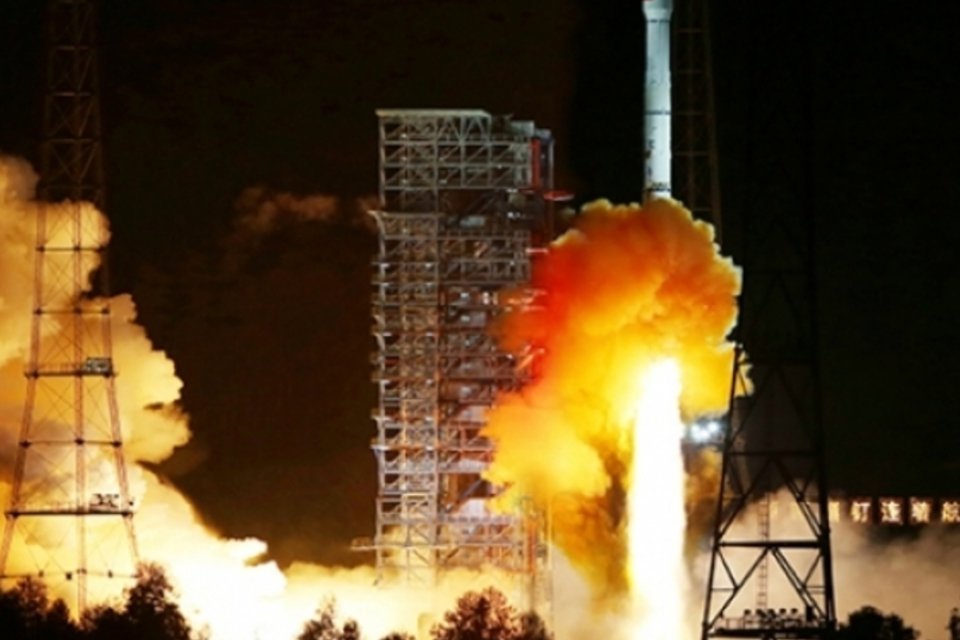Sonda espacial chinesa completa missão com sucesso
