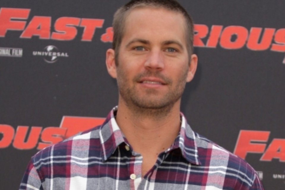 Paul Walker morreu de 'traumatismo e queimaduras'