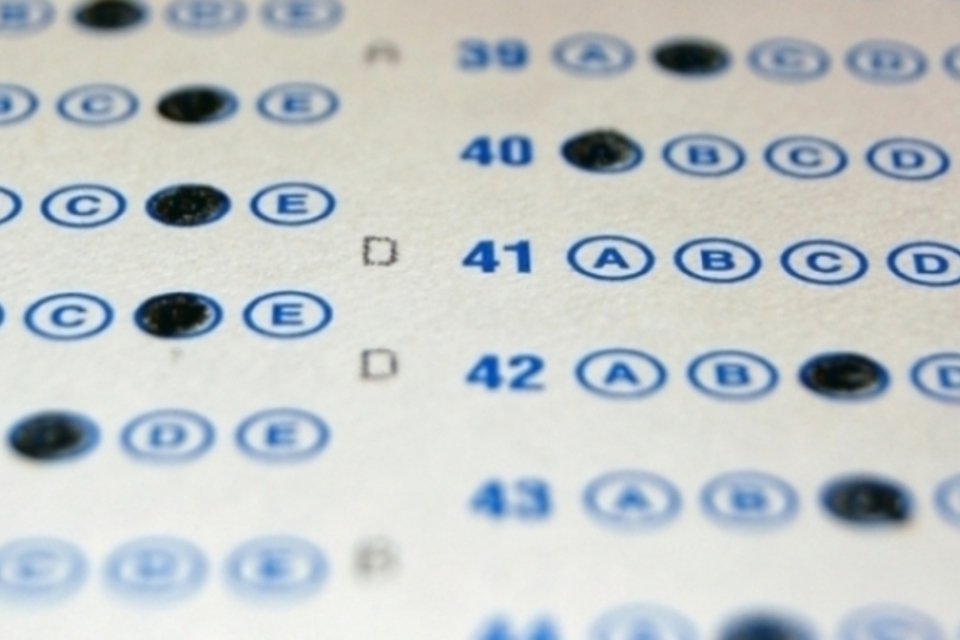 Estudantes têm até hoje para pagar taxa de inscrição do Enem