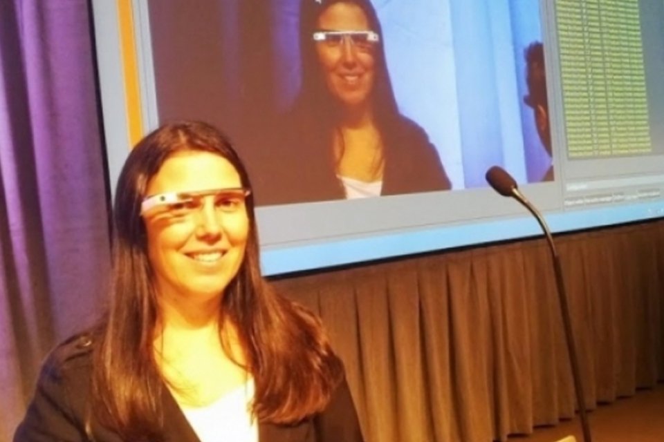 Mulher é a primeira a levar multa por dirigir com o Google Glass