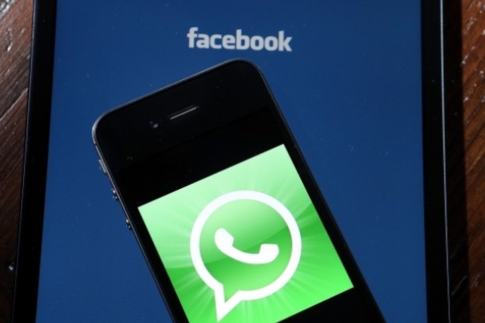 Temendo violação de privacidade, grupos pedem bloqueio da compra do WhatsApp pelo Facebook