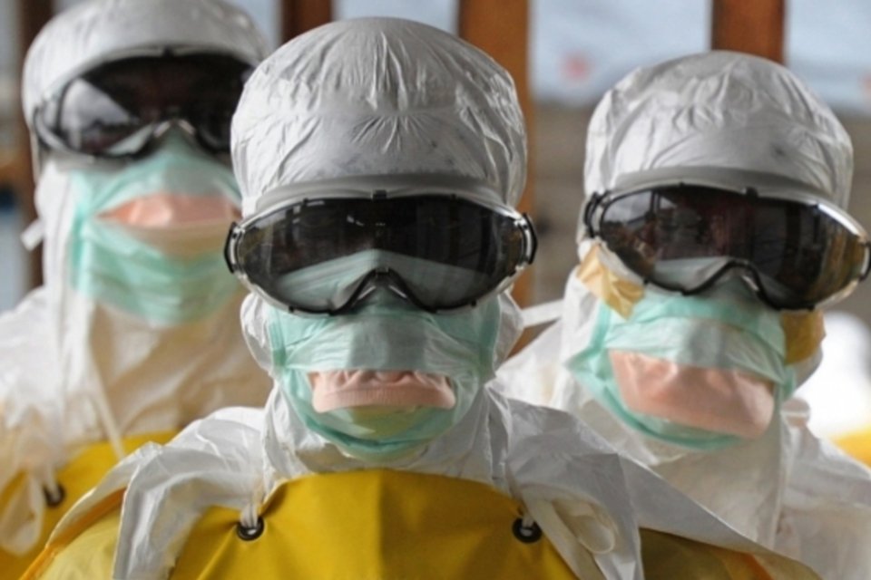 Caem para menos de 100 casos semanais de ebola