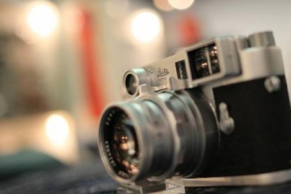 Milionésima câmera Leica é vendida por 840 mil euros