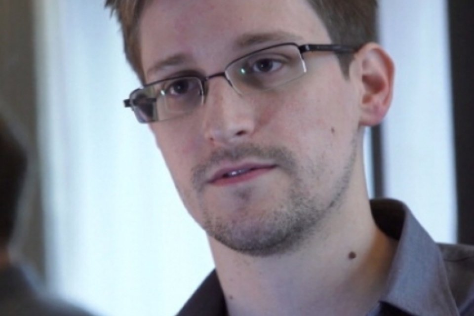 Snowden persuadiu funcionários da NSA a entregar senhas