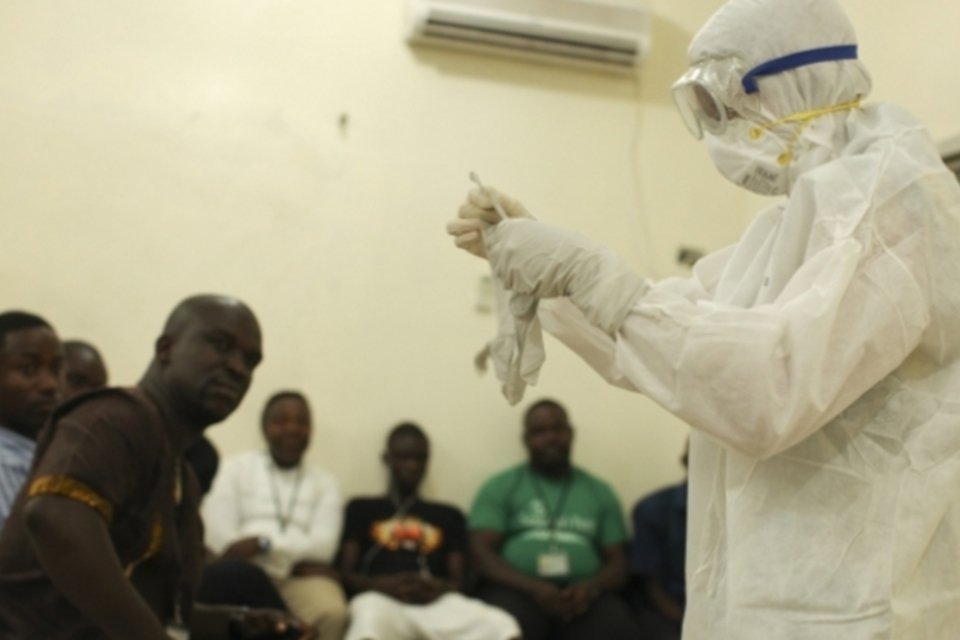 Serra Leoa declara estado de emergência por causa do vírus ebola