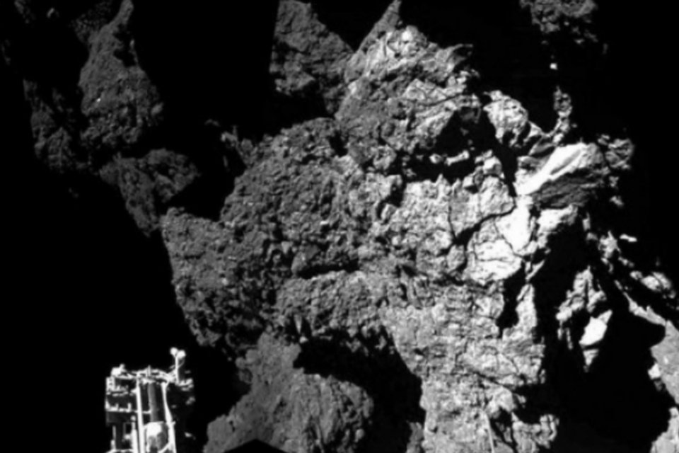 Robô Philae manda primeira foto desde a superfície do cometa após aterrissar
