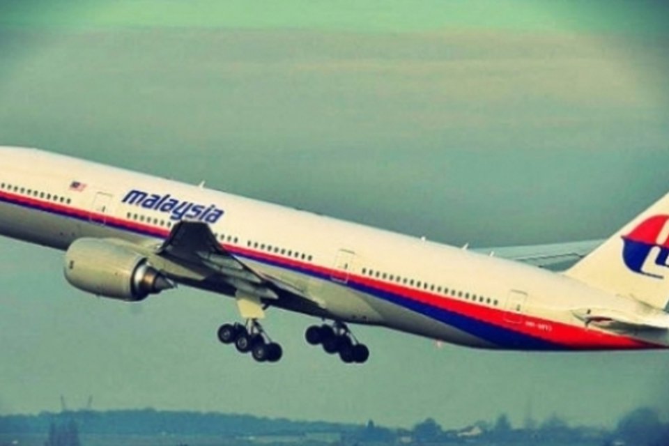 Companhias aéreas querem rastreamento em tempo real após MH370