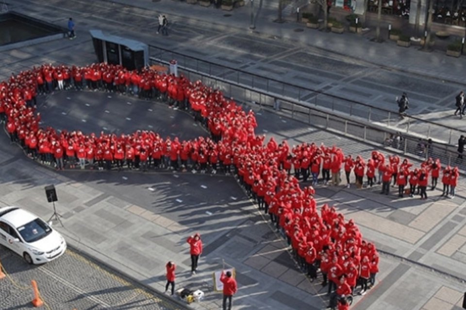 OMS recomenda uso de antirretrovirais após exposição acidental ao HIV