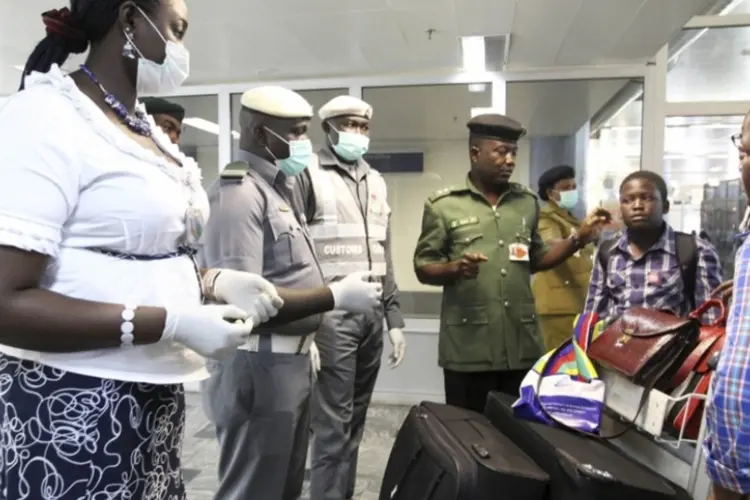 ebola aeroporto (Reuters)