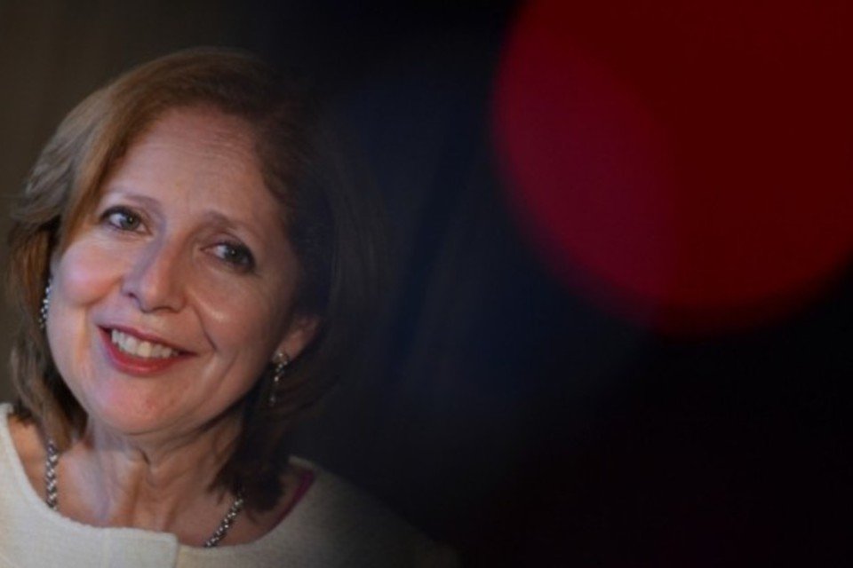 Nova embaixadora dos EUA no Brasil evita falar sobre espionagem