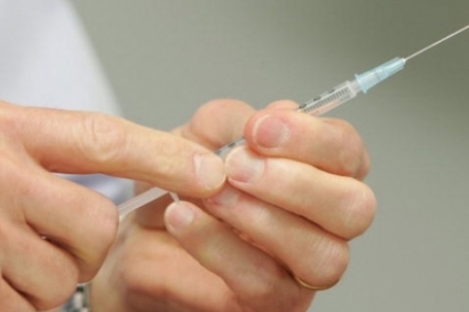 Butantan vai produzir vacina contra coqueluche para grávidas