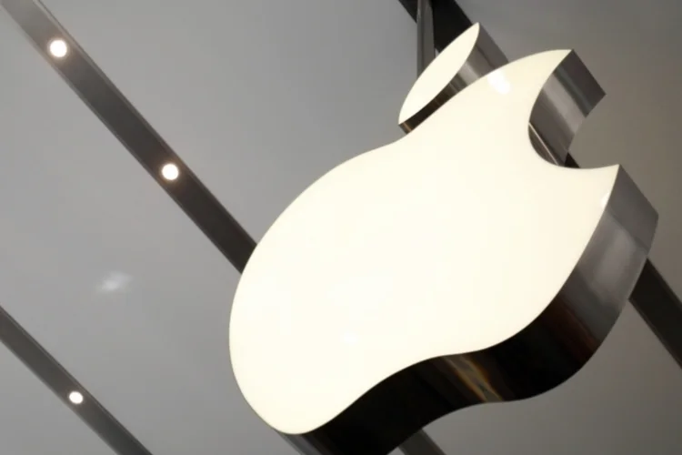 apple (Reuters)