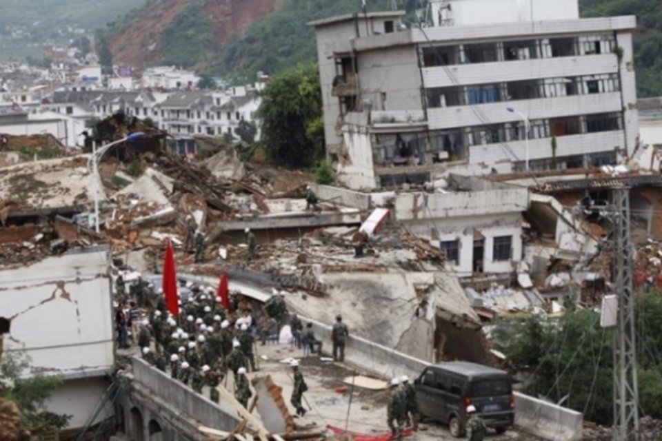 Vítimas mortais após terremoto no sudoeste da China já chegam a 410