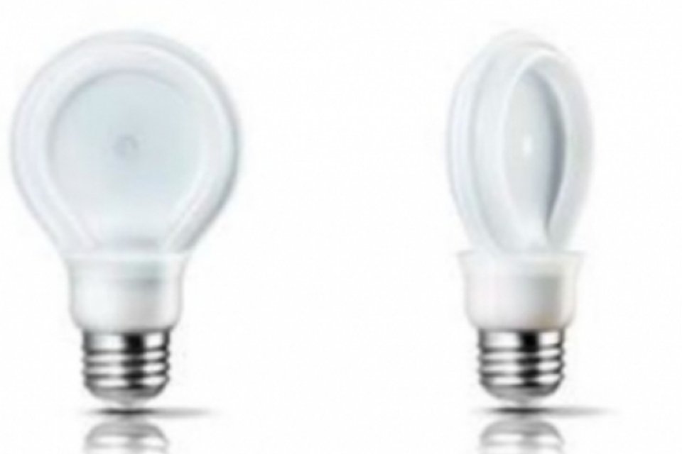 Com design diferente, lâmpada LED da Philips pode durar até 22 anos
