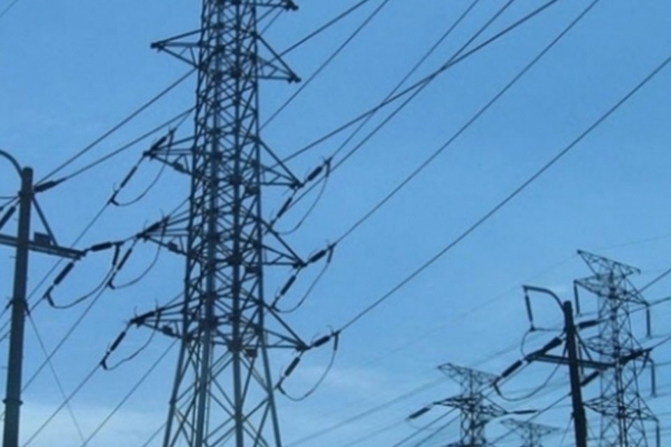 Leilão A-0 termina com  2,046 mil MW médios negociados