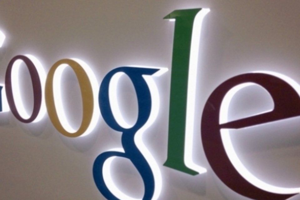 Google inicia produção de relógio inteligente, diz jornal