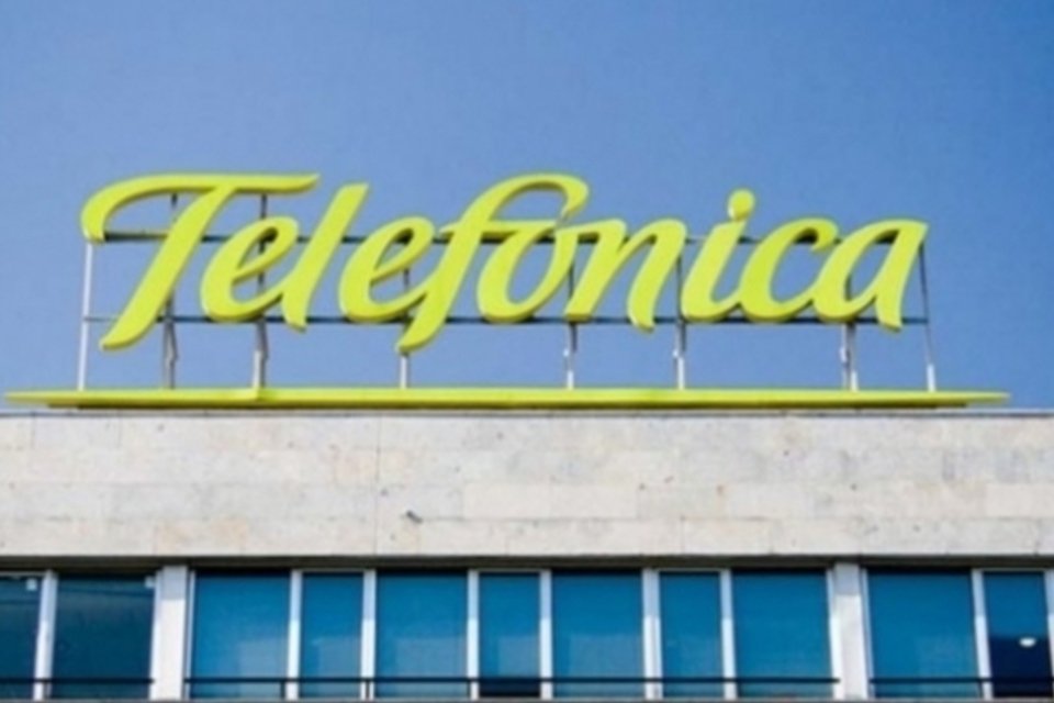 Telefônica prepara venda de fatia em unidade tcheca