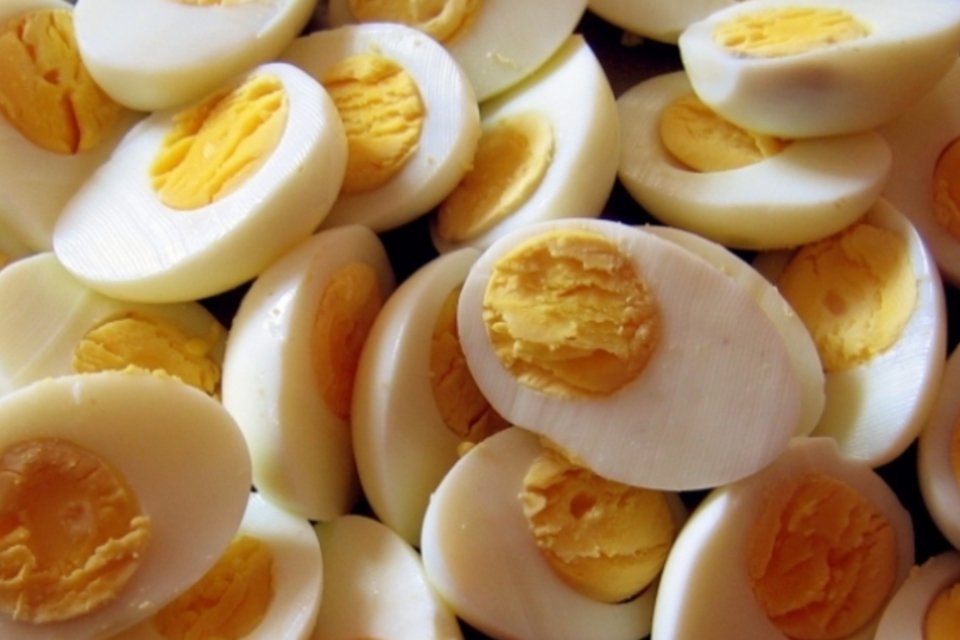 Cientistas descobrem forma de reverter o cozimento de ovos