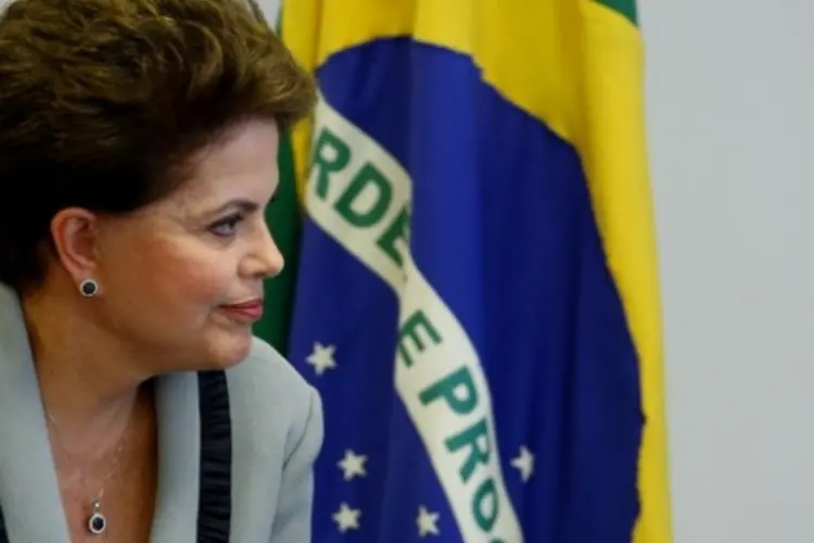 
	A presidente Dilma Rousseff: ap&oacute;s o epis&oacute;dio, o cerimonialista pediu respeito &agrave;s autoridades presentes no evento e disse que o local n&atilde;o era um &quot;com&iacute;cio&quot;
 (Agência Brasil)