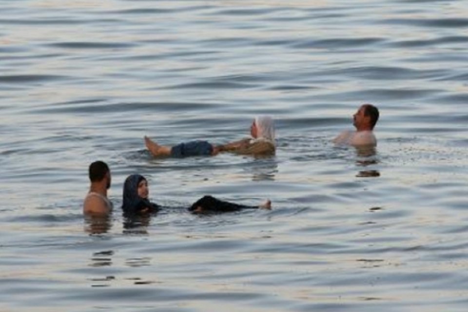 Acordo é assinado para conectar Mar Vermelho ao Mar Morto