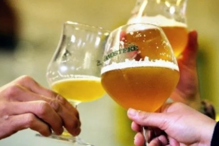 Cerveja (©afp.com / Philippe Huguen)