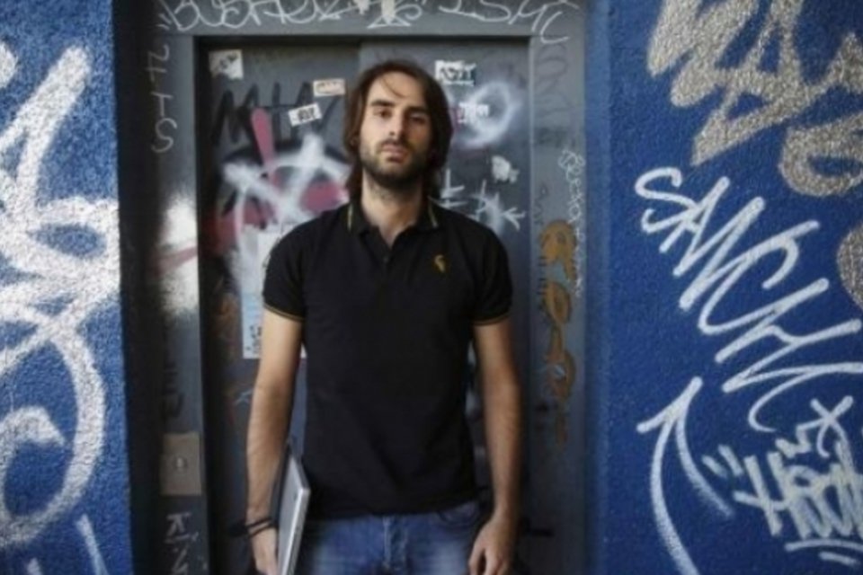Pesquisador diz ter descoberto como hackear aviões pelo Wi-Fi
