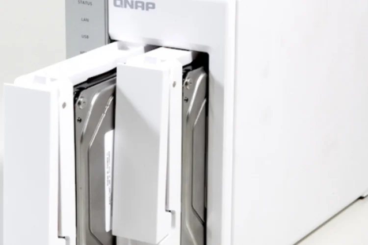 Qnap_ts220