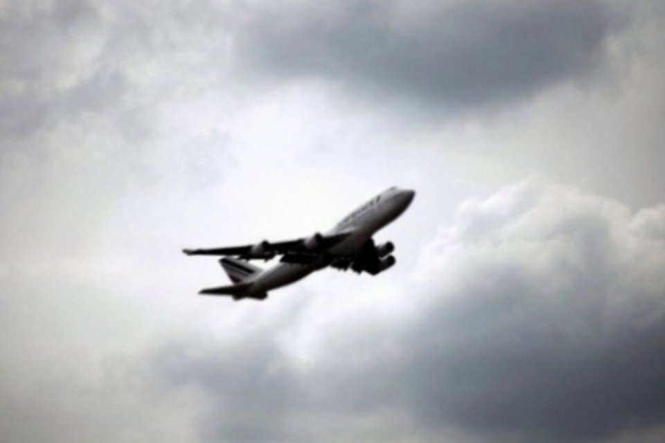 Caso de avião malaio provocará mudanças na indústria, dizem empresários