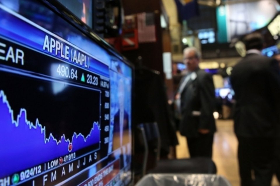 Apple supera expectativas com altas vendas de novos iPhones
